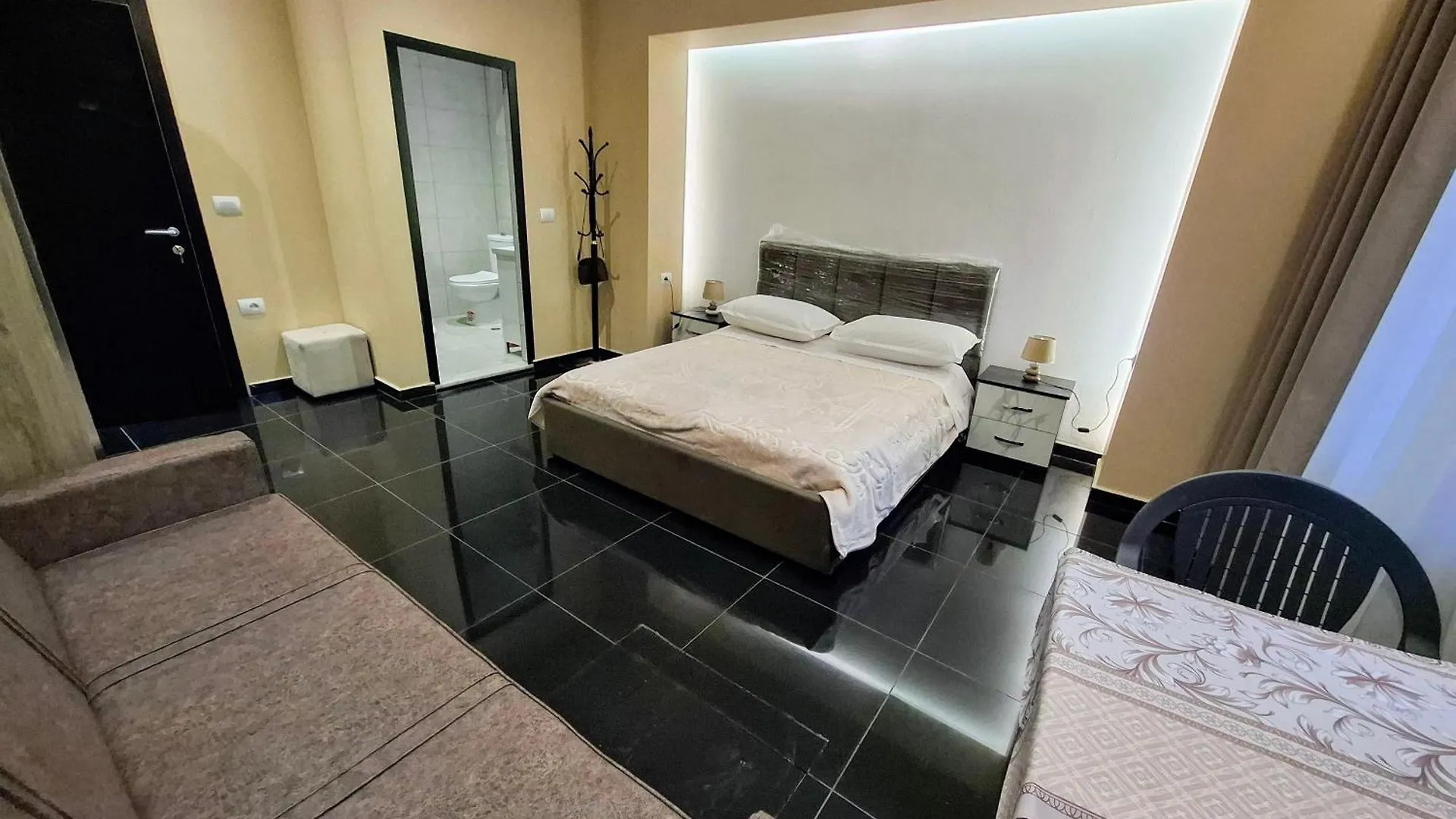 Citycenterhotel Szkodra Albania
