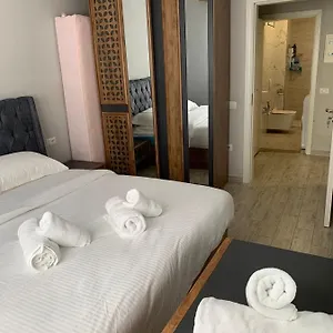 https://sukaj-apartments-tirana-1002.hotels-in-tirana.com